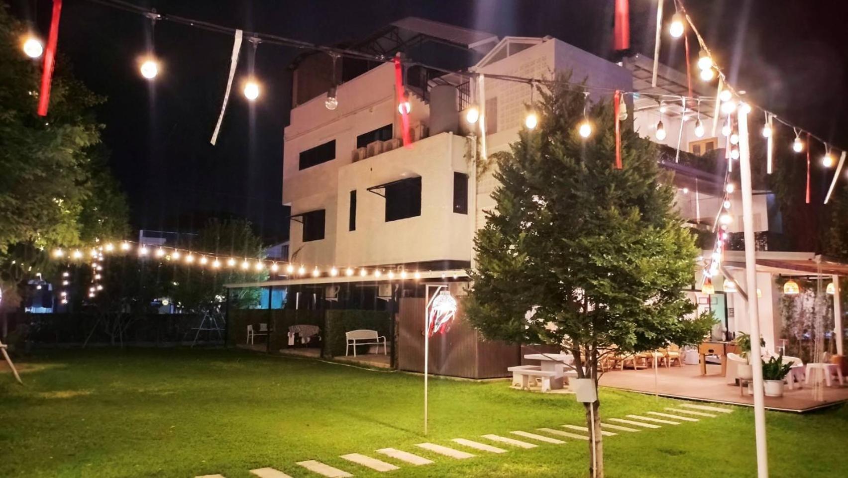 The Modeva Hotel Kanchanaburi Esterno foto